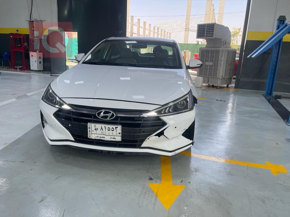 هیوندای ئەلەنترا